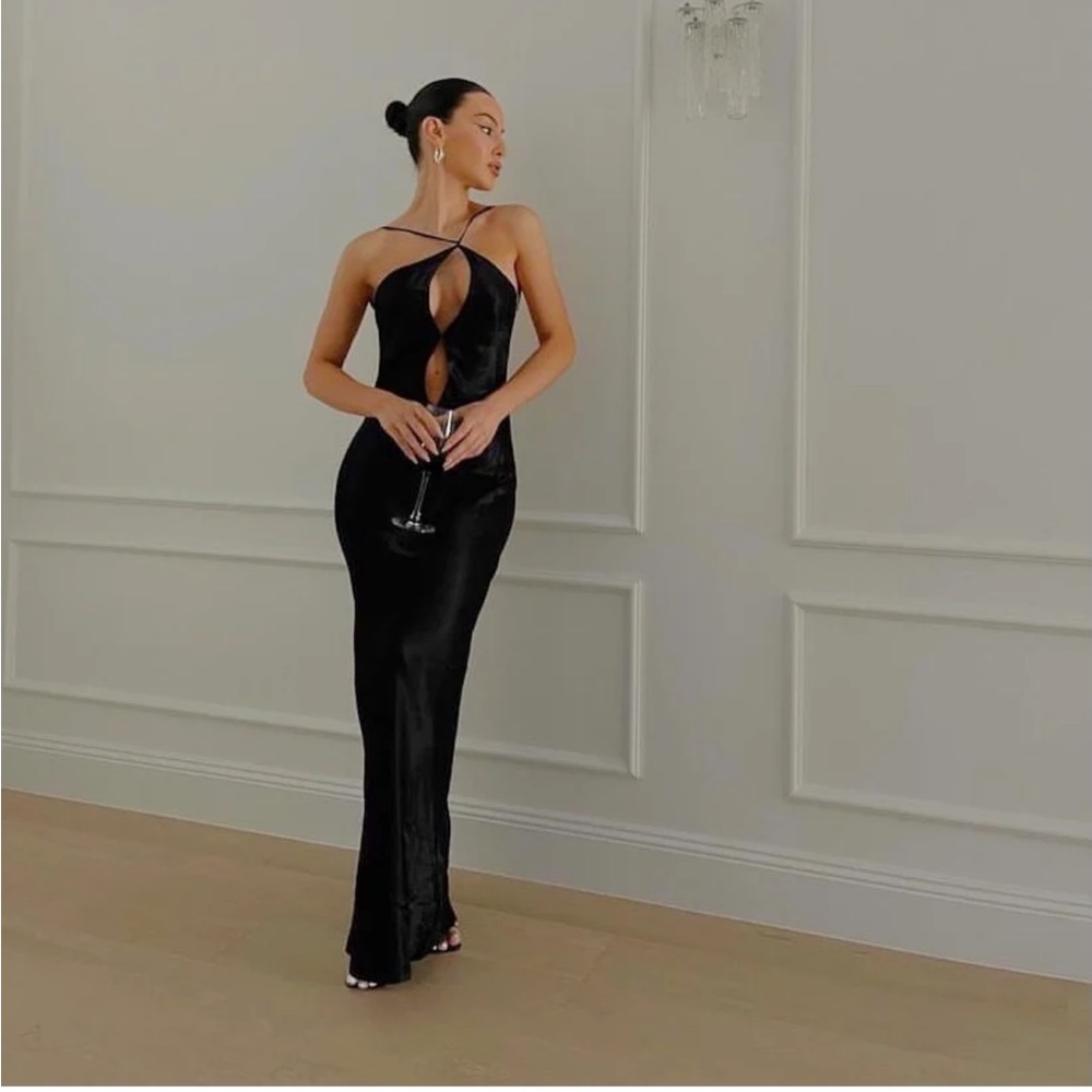 Meshki Lucia Satin Cut Out Maxi Dress - Black - Picture 7 of 7